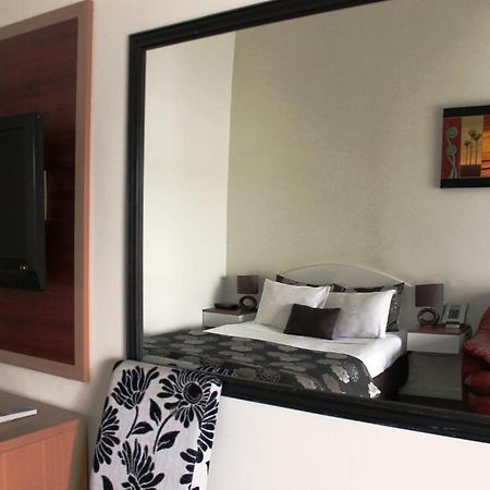 Auckland Airport Pacific Inn Екстериор снимка