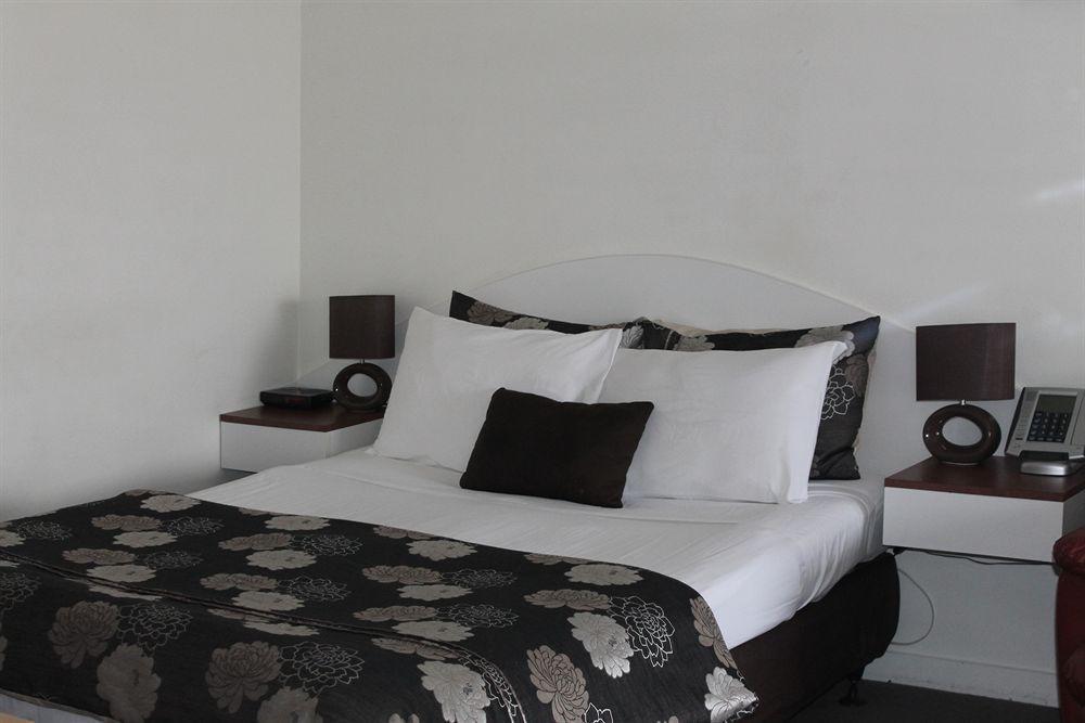 Auckland Airport Pacific Inn Екстериор снимка