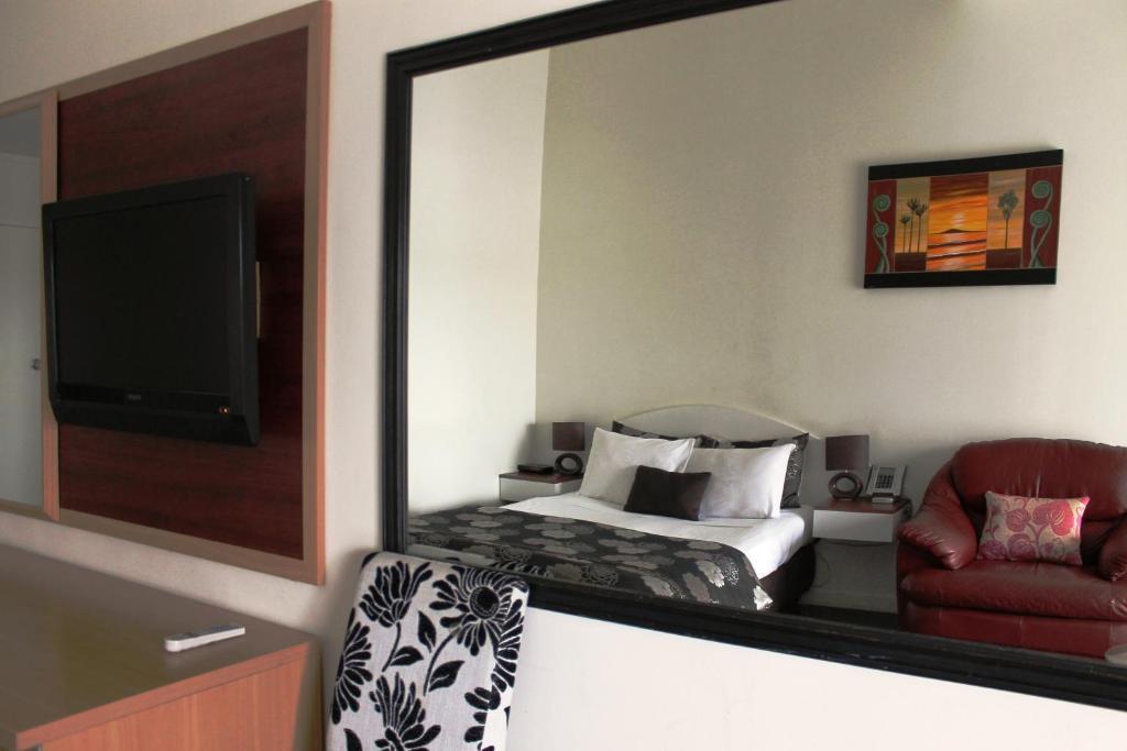Auckland Airport Pacific Inn Екстериор снимка