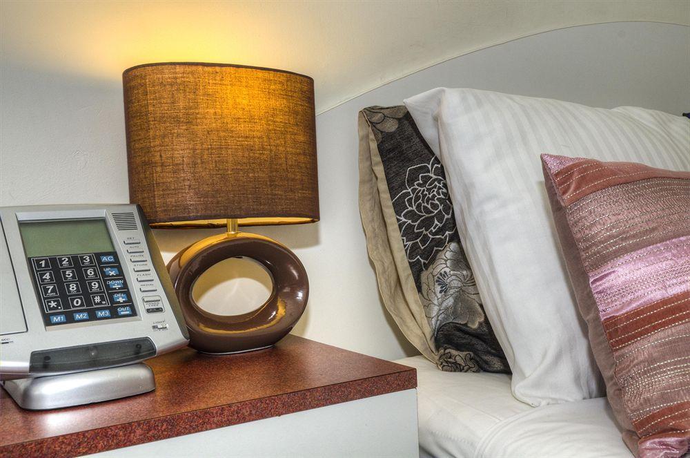 Auckland Airport Pacific Inn Екстериор снимка
